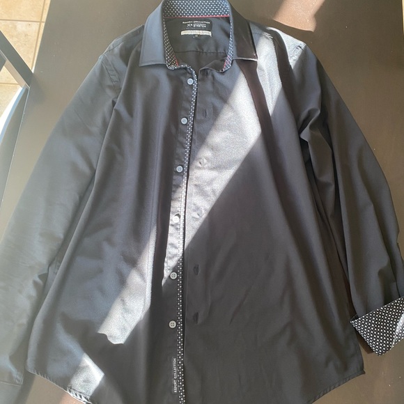 Men’s dress shirt - Picture 2 of 3